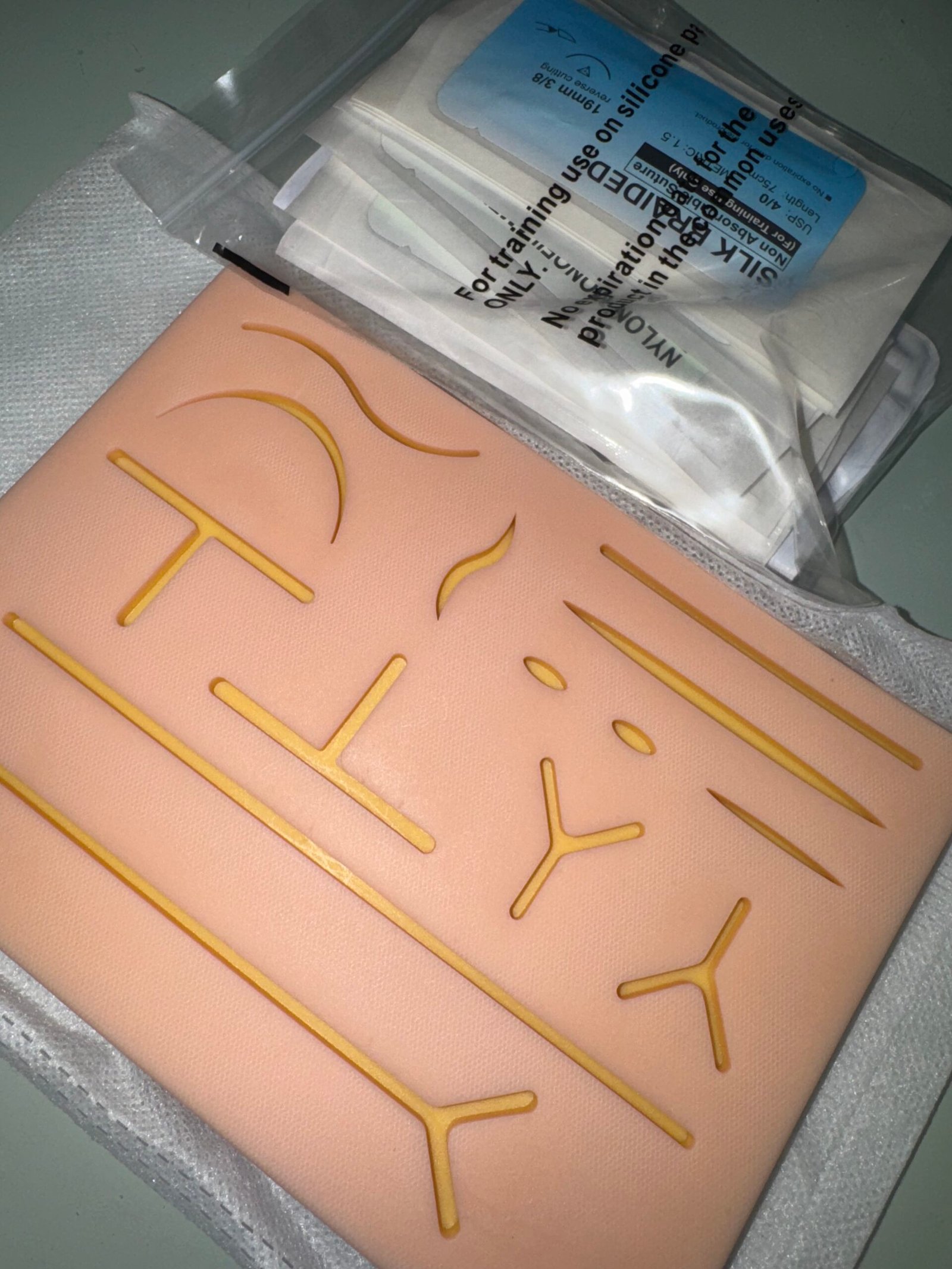 Kit de práctica de sutura Ultrassist - Imagen 7